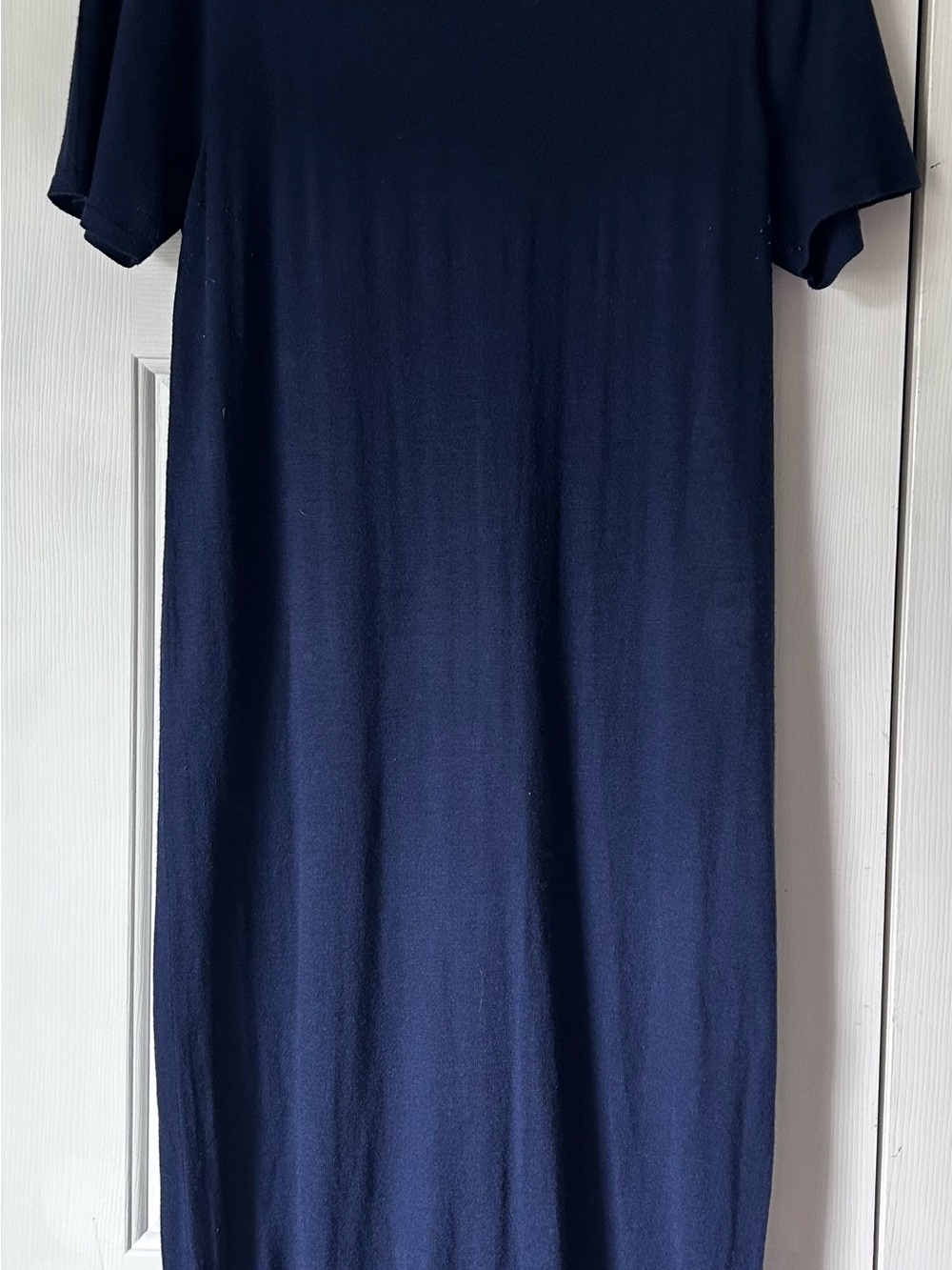 Women's Navy Short-Sleeve Maxi Dress - Casual Straight Fit - Picture 4 of 4